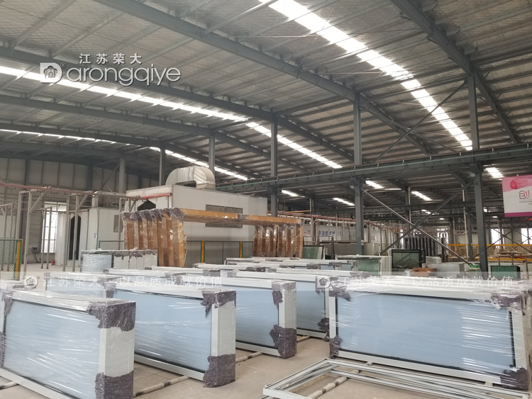 第二批遼寧現代候車亭發貨圖二