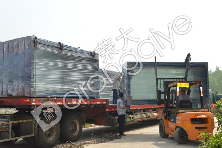 公交候車亭裝車圖一